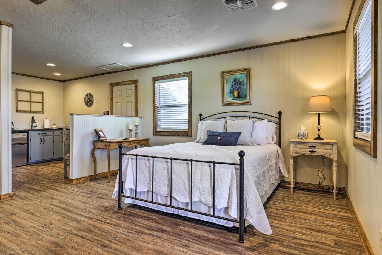 Cozy Near Wineries! Fredericksburg